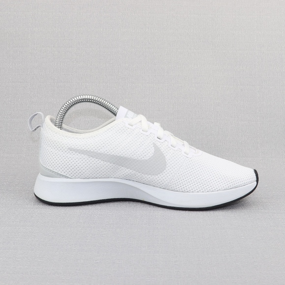 Size 7 New Nike Dualtone Womens Running Shoe - Picture 3 of 8